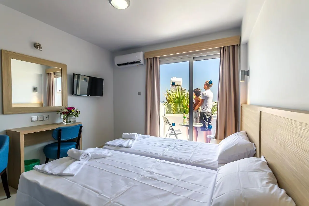 Hotel apartamentowy Paul Marie Hotel Apartments Ajia Napa