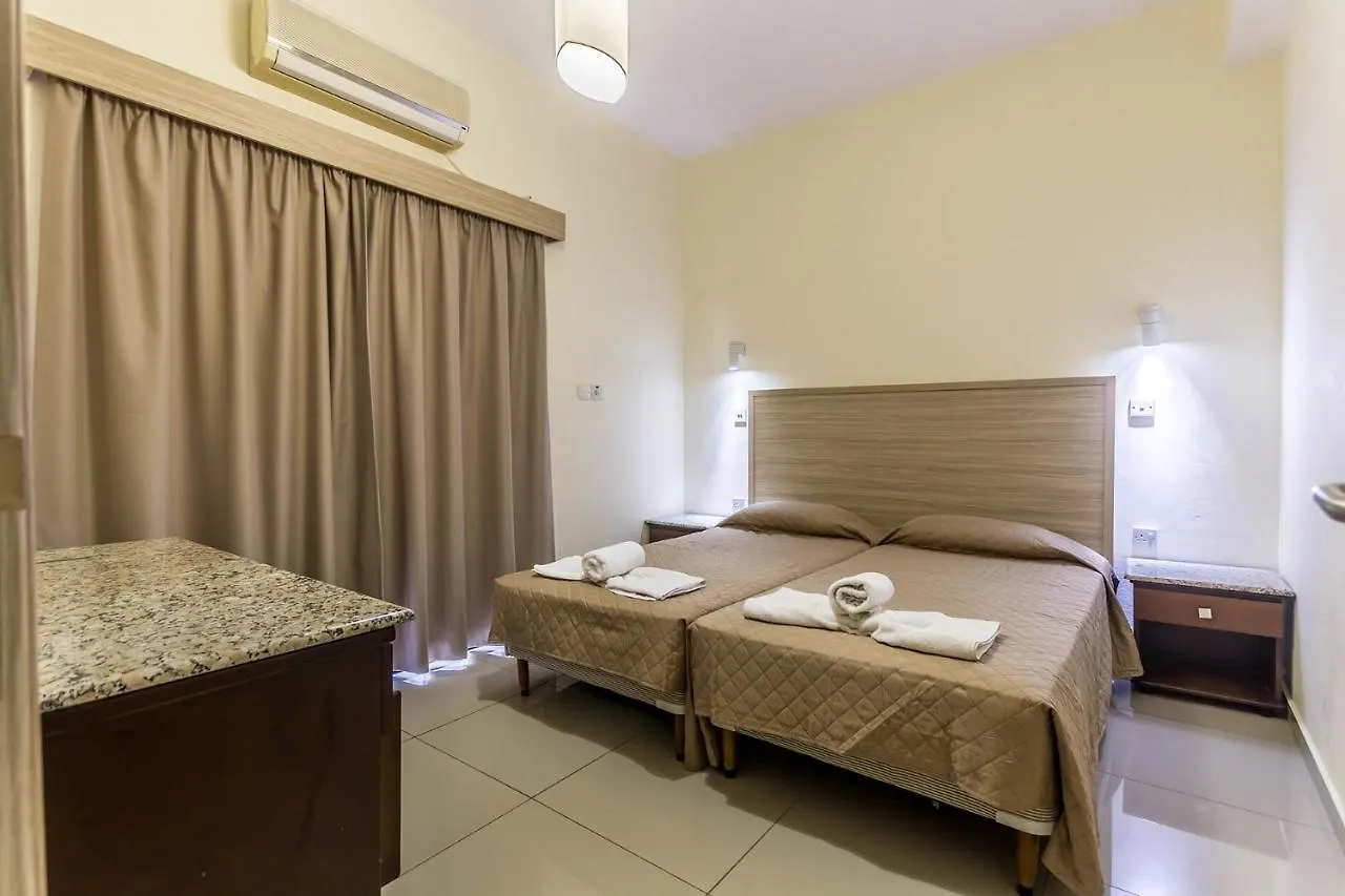 Paul Marie Hotel Apartments Ajia Napa Hotel apartamentowy